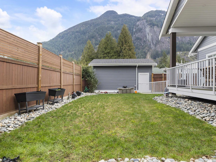 63711 Rosewood Avenue, Hope, BC, V0X 1L2 - 35