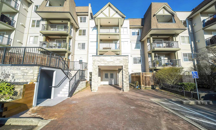 416-12083 92a Avenue