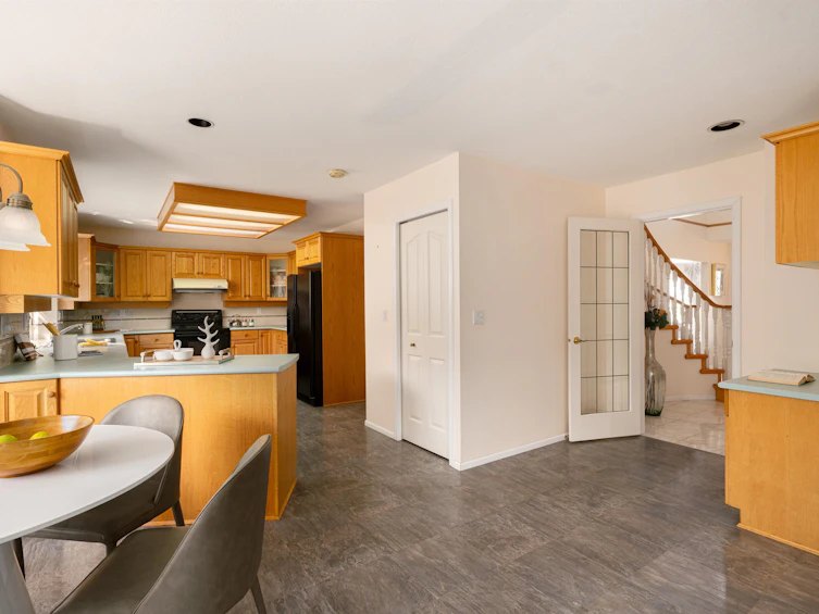 3300 River Road, Richmond, BC, V7C 5N2 - 13