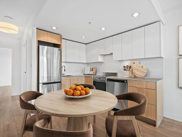 901-1919 Wylie Street, Vancouver, BC, V5Y 0E7 - 2