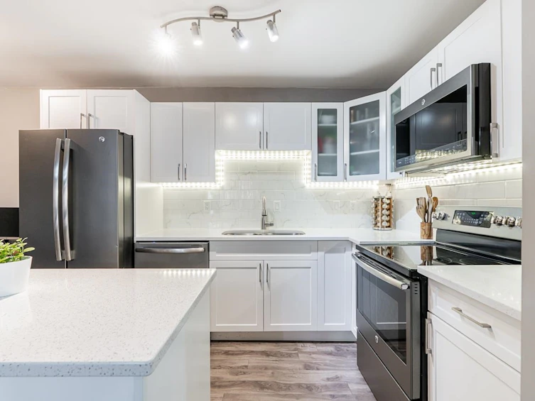 401-5340 Hastings Street, Burnaby, BC, V5B 1R1 - 5