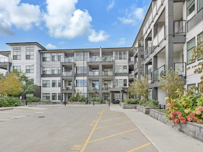 408-2120 Gladwin Road - 2