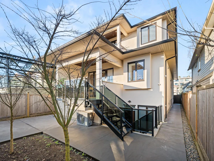 4346 Pender Street, Burnaby, BC, V5C 2M6 - 39