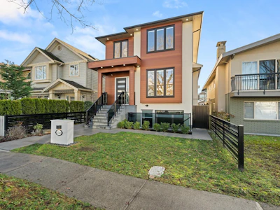 4346 Pender Street - 3