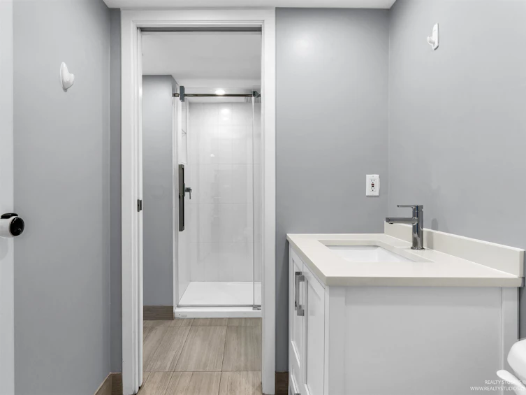 903-130 E 2nd Street, North Vancouver, BC, V7L 1C3 - 19
