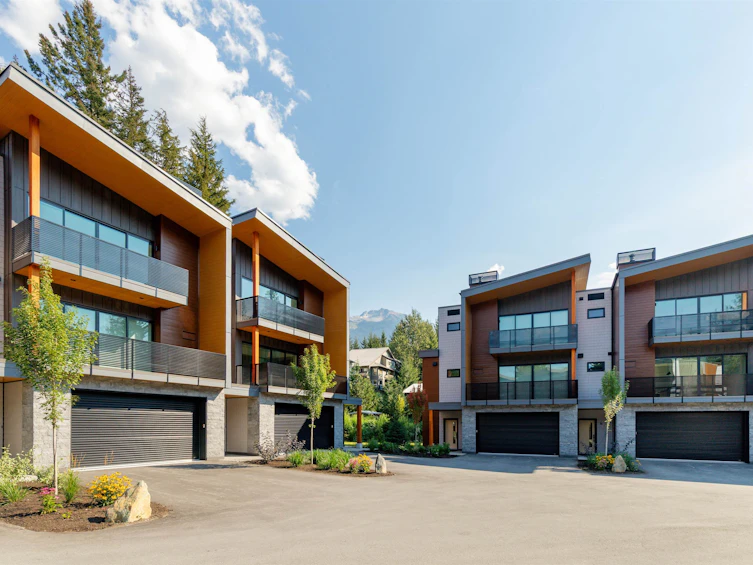 16-2077 Garibaldi Way, Whistler, BC, V0N 1B2 - 2