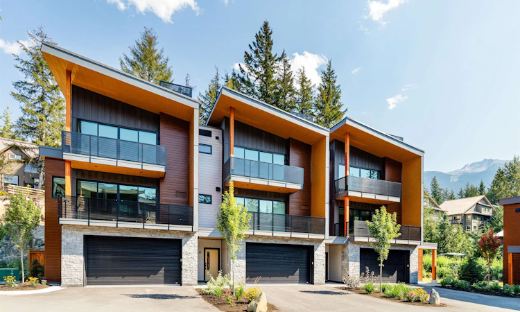 20-2077 Garibaldi Way