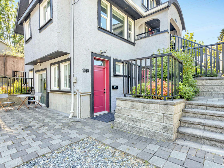 1010 E 24th Avenue, Vancouver, BC, V5V 2B1