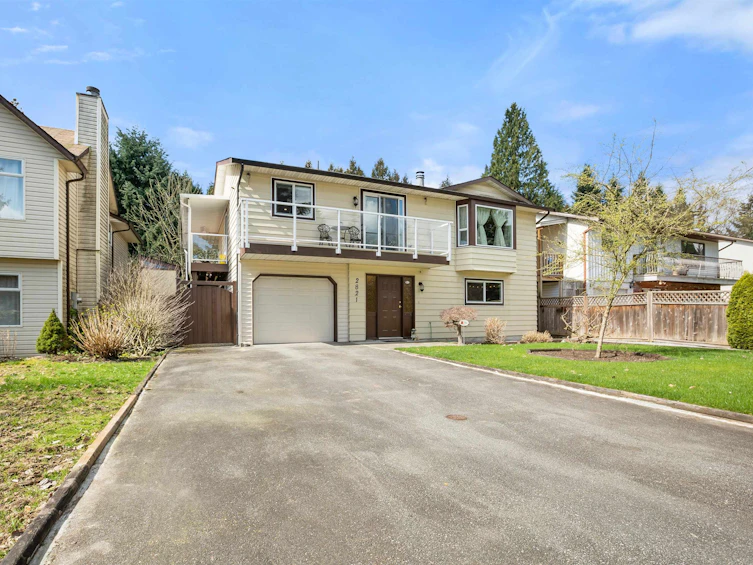 2821 Commonwealth Street, Port Coquitlam, BC, V3B 5V6 - 2