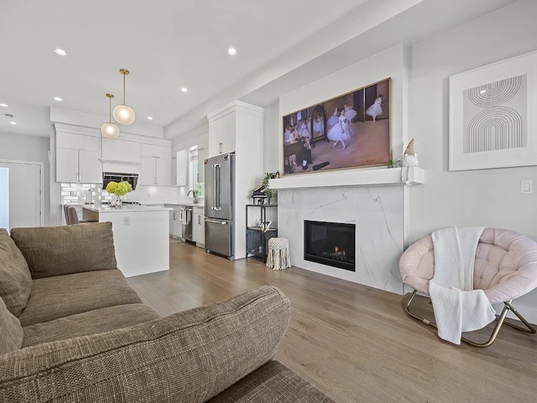 2162 165a Street, Surrey, BC, V3Z 0V7 - 8