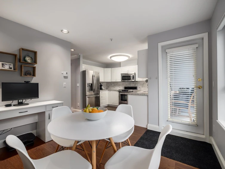 6-258 W 14th Street, North Vancouver, BC, V7M 1P3 - 13