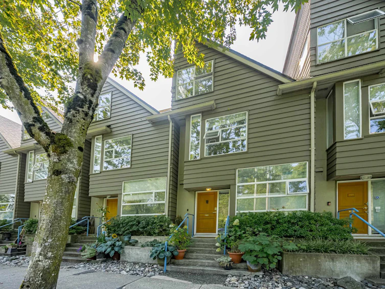 2162 E Kent Avenue South, Vancouver, BC, V5P 4X2 - 2