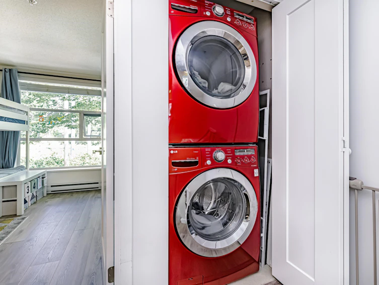 2162 E Kent Avenue South, Vancouver, BC, V5P 4X2 - 25