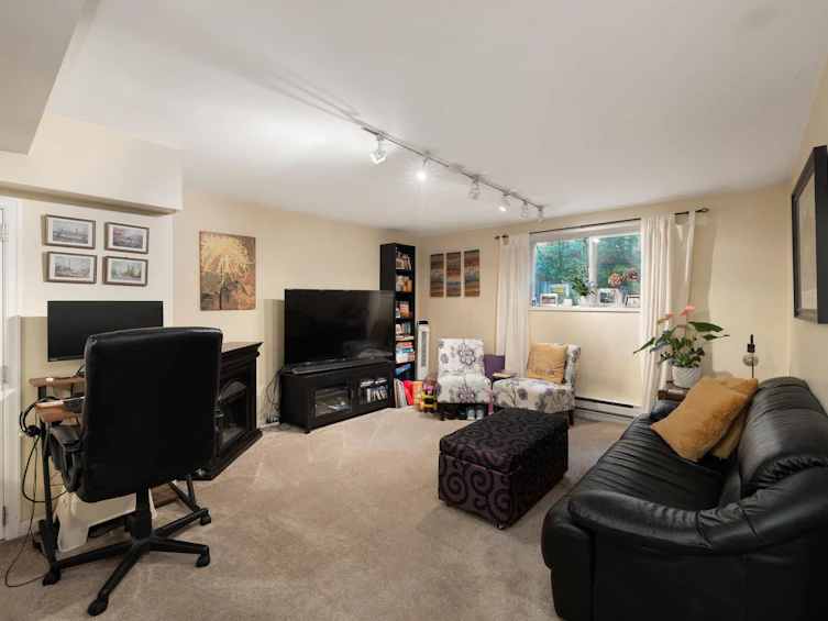 518 E 7th Street, North Vancouver, BC, V7L 1S3 - 34