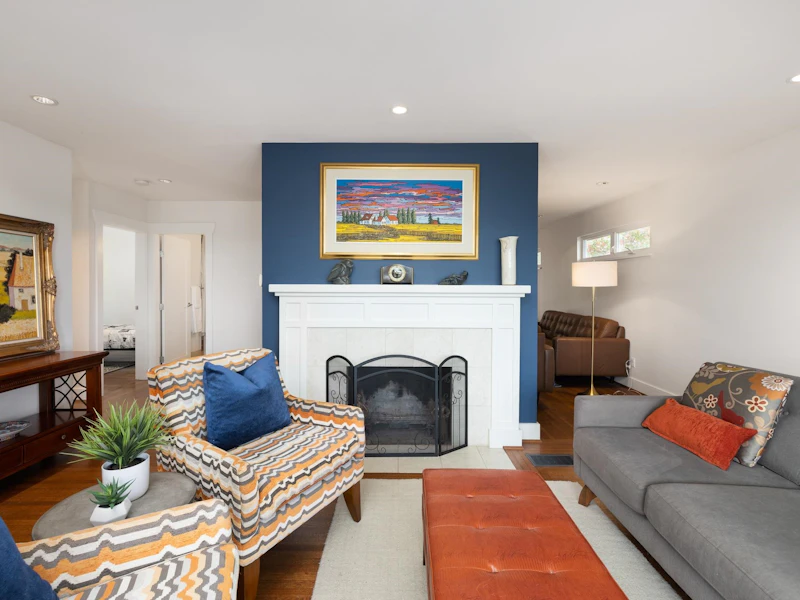 518 E 7th Street, North Vancouver BC V7L 1S3
