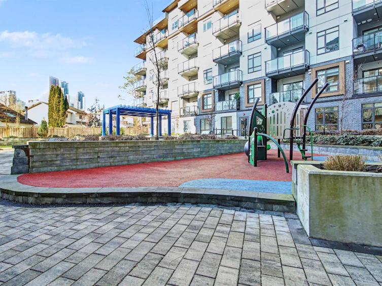 308-13969 96 Avenue, Surrey, BC, V3T 0T1