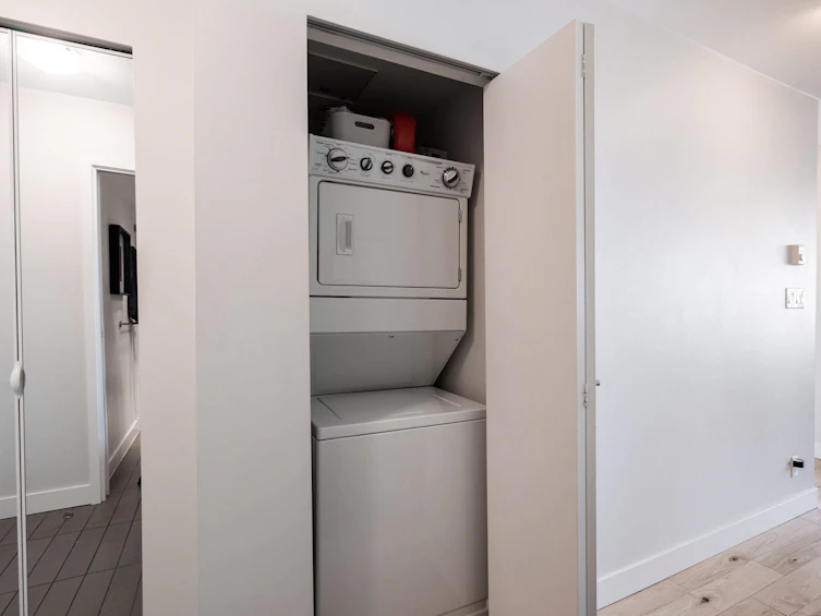 1705-788 Hamilton Street, Vancouver, BC, V6B 0E9 - 24