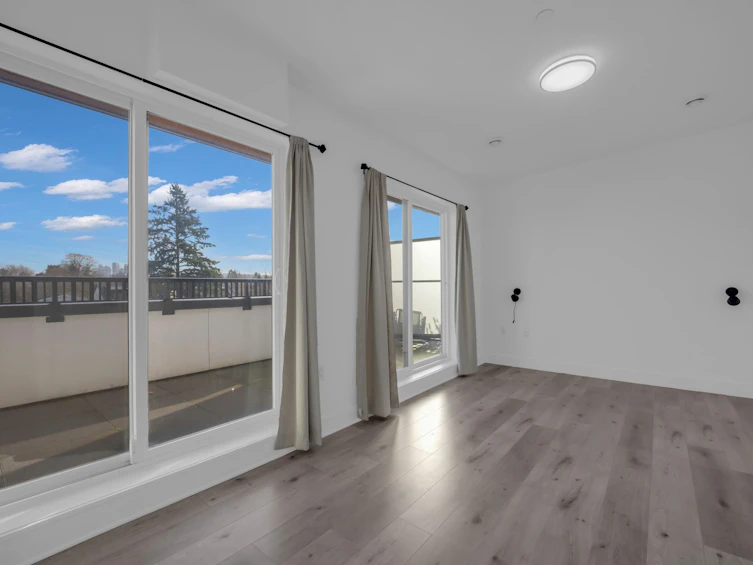 5140 Slocan Street, Vancouver, BC, V5R 2A5 - 11
