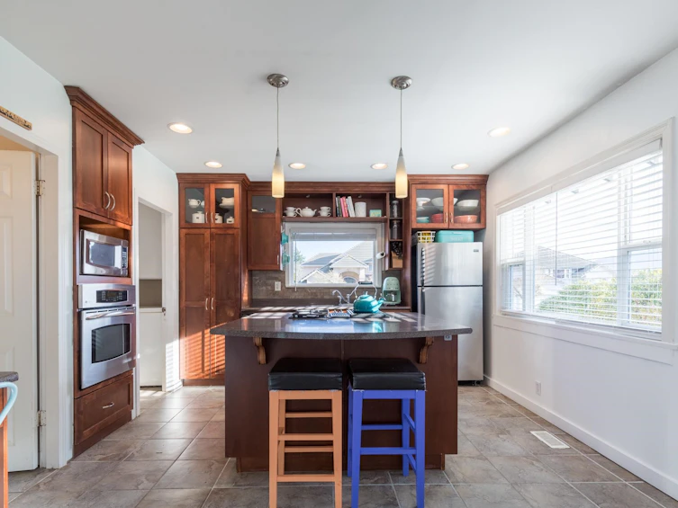 8131 Coleman Street, Mission, BC, V2V 6R6 - 5