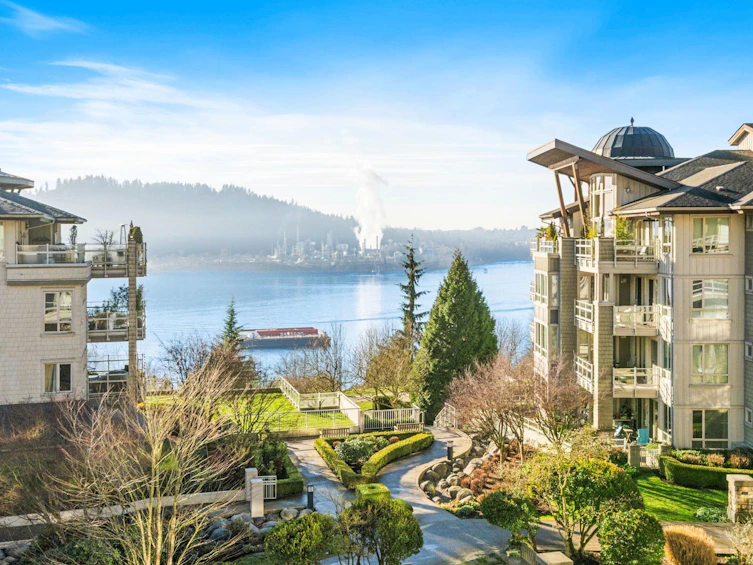 409-580 Raven Woods Drive, North Vancouver, BC, V7G 2T2 - 5