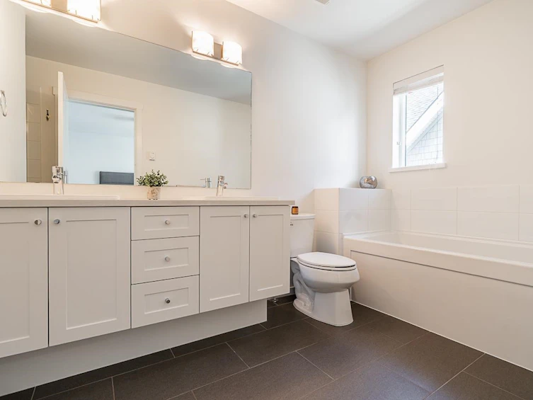 13-16678 25 Avenue, Surrey, BC, V2Z 0Z2 - 16