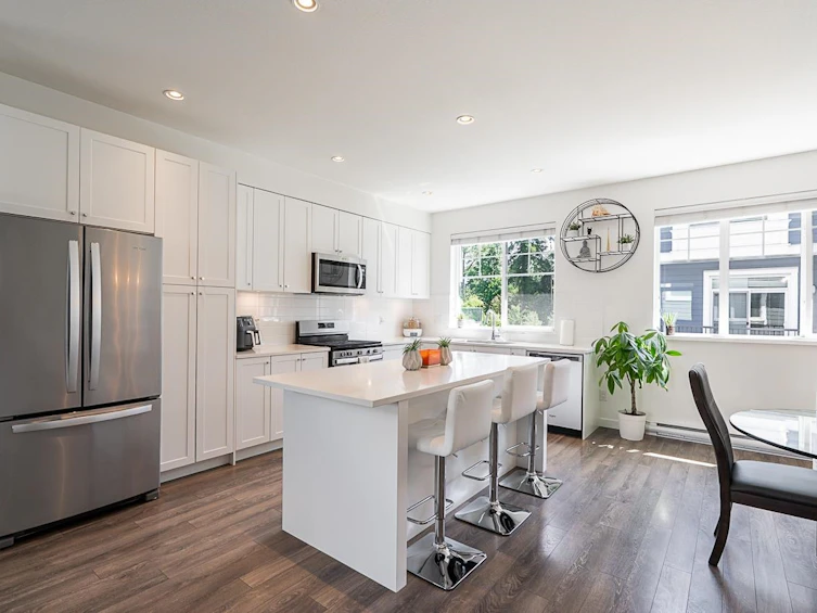 13-16678 25 Avenue, Surrey, BC, V2Z 0Z2