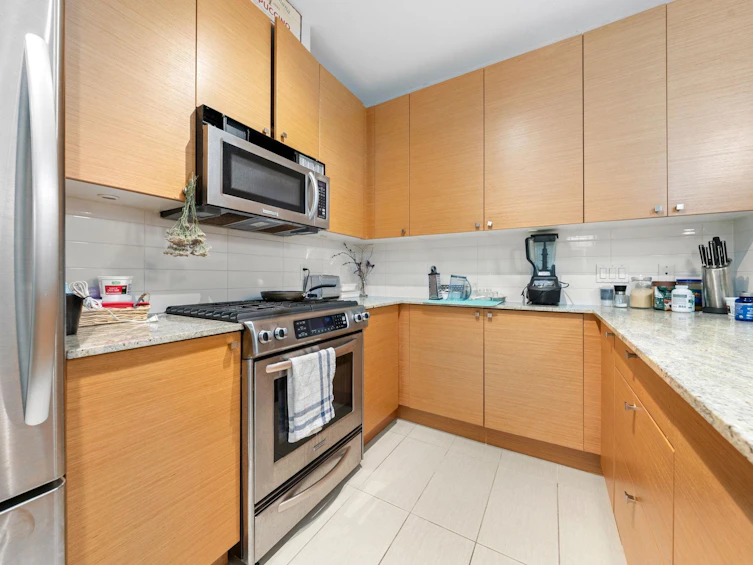 411-201 Morrissey Road, Port Moody, BC, V3H 0E5 - 16