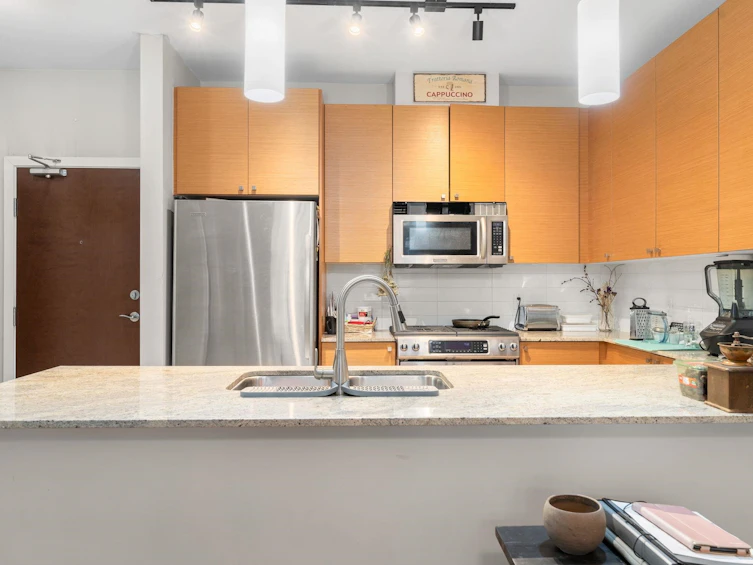 411-201 Morrissey Road, Port Moody, BC, V3H 0E5 - 12