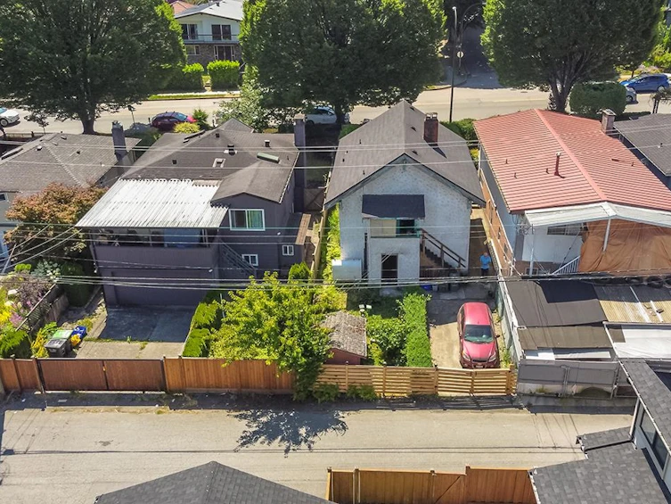 1165 E 33rd Avenue, Vancouver, BC, V5V 3B4 - 9