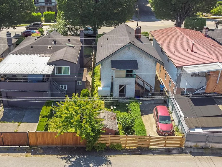 1165 E 33rd Avenue, Vancouver, BC, V5V 3B4 - 11