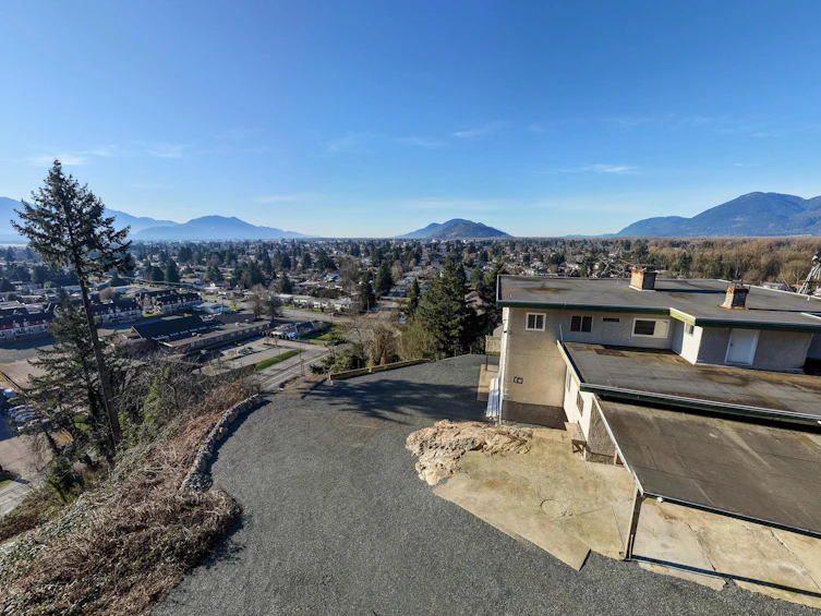 9890 Quarry Road, Chilliwack, BC, V2P 3M2 - 3