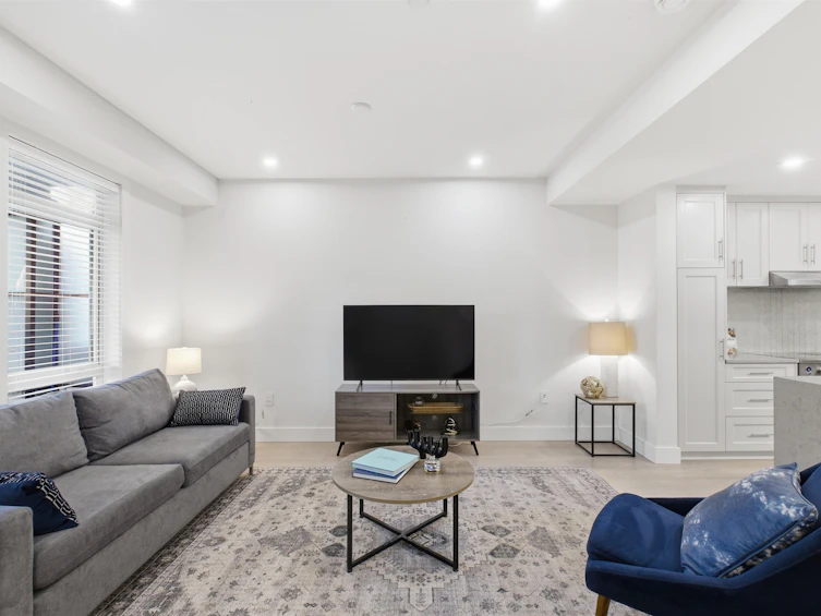 2-115 W Queens Road, North Vancouver, BC, V7N 2K4 - 11