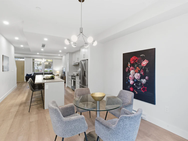 2-115 W Queens Road, North Vancouver, BC, V7N 2K4 - 9