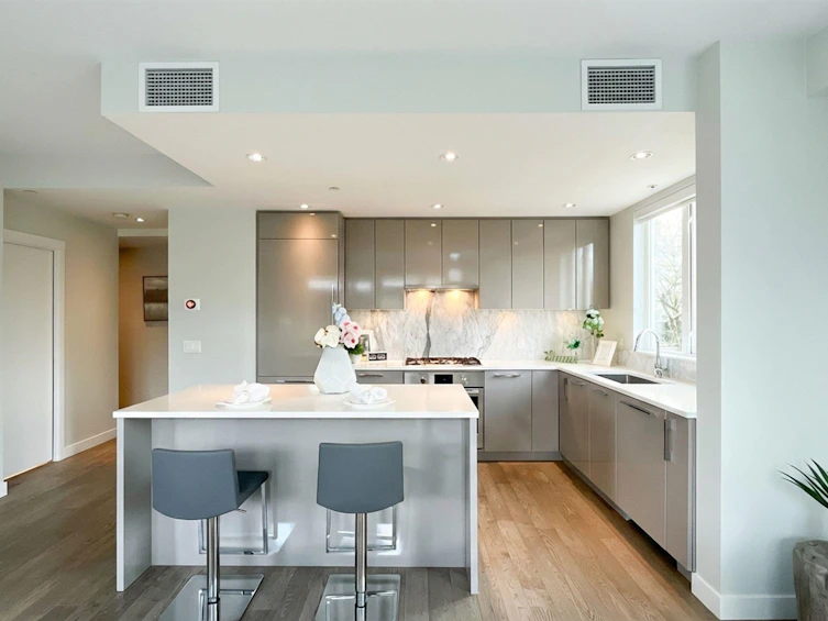 209-4080 Yukon Street, Vancouver, BC, V5Y 0L4 - 5