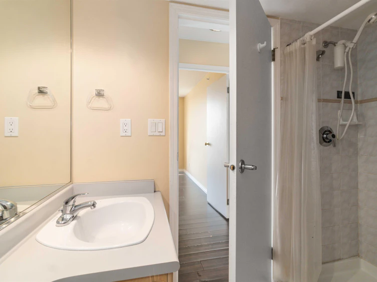 1002-2121 W 38th Avenue, Vancouver, BC, V6M 1R8 - 11