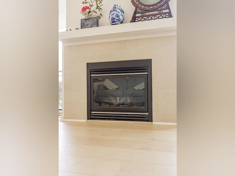 1607-8460 Granville Avenue, Richmond, BC, V6Y 4E7 - 8