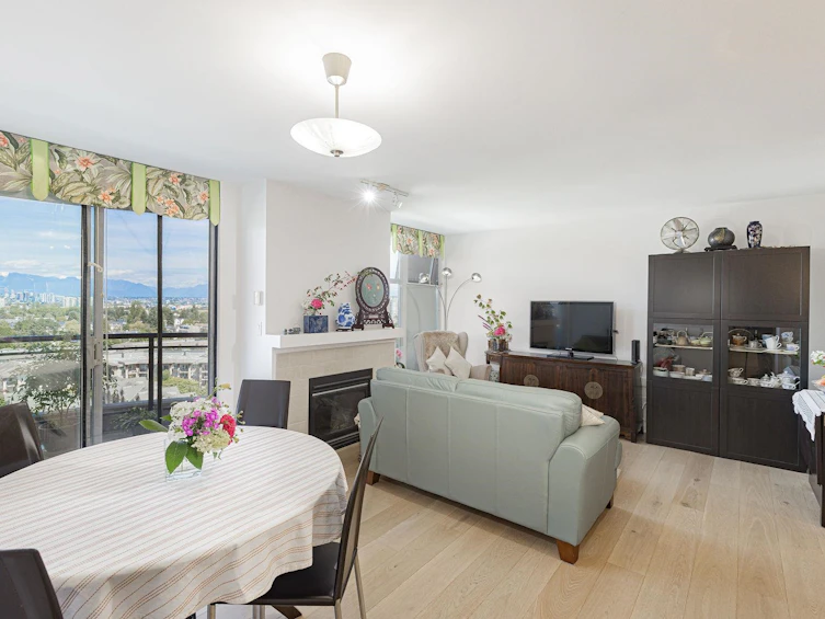 1607-8460 Granville Avenue, Richmond, BC, V6Y 4E7 - 3