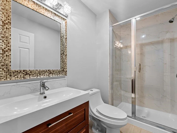 271 Montroyal Boulevard, North Vancouver, BC, V7N 4E4 - 17