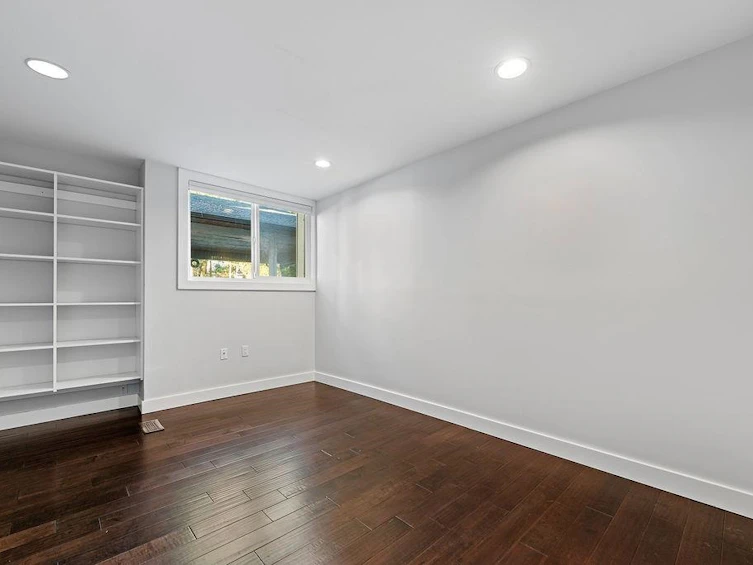 271 Montroyal Boulevard, North Vancouver, BC, V7N 4E4 - 18