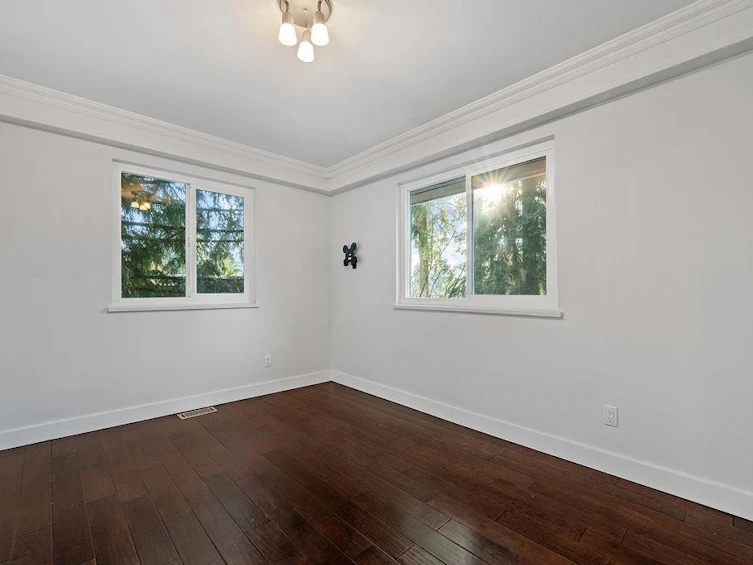 271 Montroyal Boulevard, North Vancouver, BC, V7N 4E4 - 26