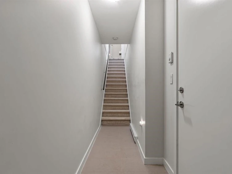 150-32633 Simon Avenue, Abbotsford, BC, V2T 0G9 - 3