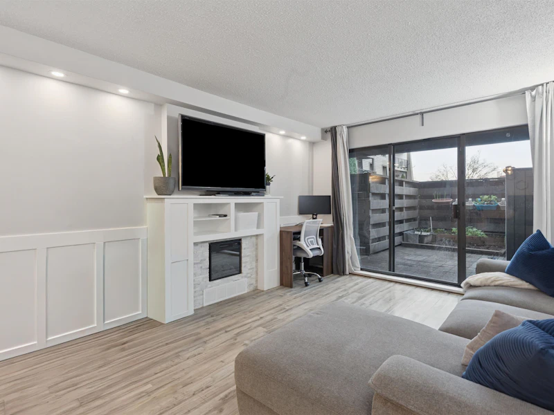 102 - 4111 Francis Road, Richmond BC V7C 1J8
