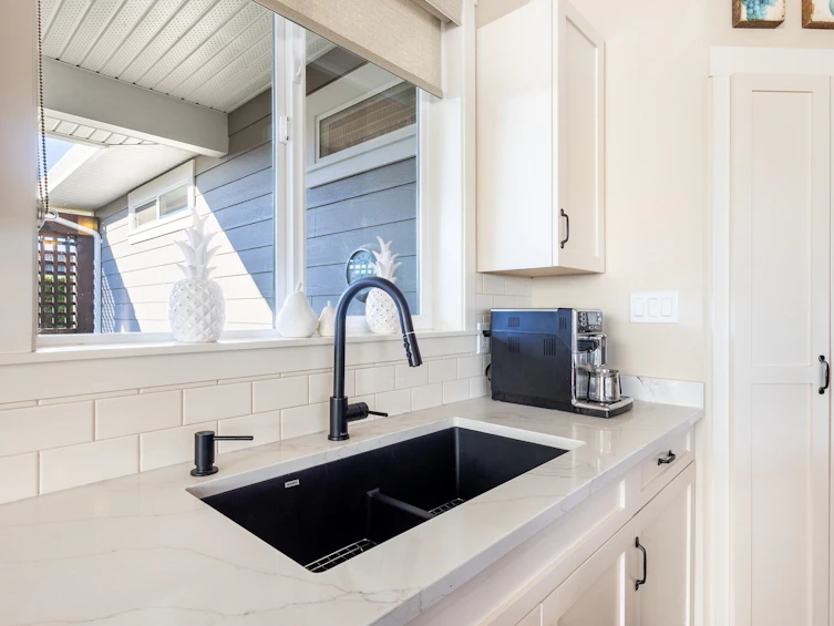 6355 Baillie Road, Sechelt, BC, V7Z 0V2 - 13