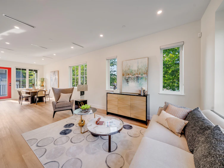 6709 Fleming Street, Vancouver, BC, V5P 3H4 - 2