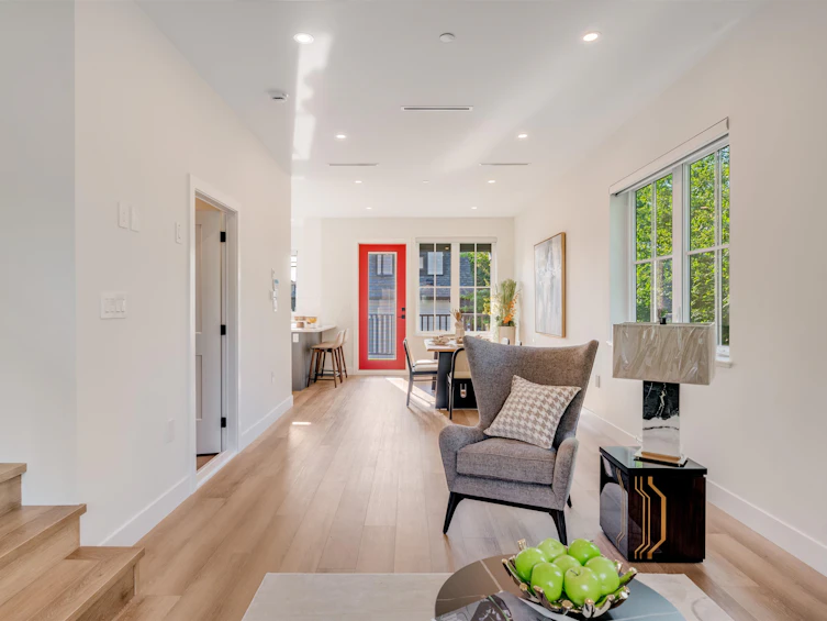 6709 Fleming Street, Vancouver, BC, V5P 3H4 - 5