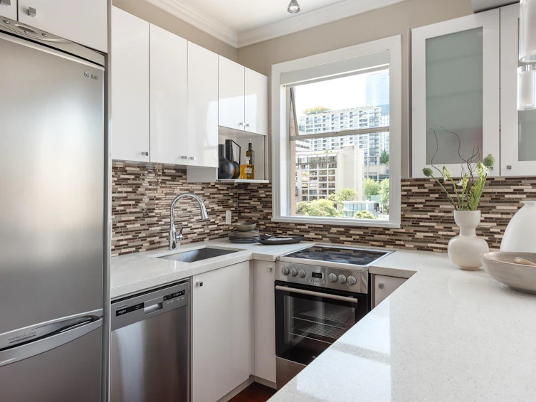 55-777 Burrard Street, Vancouver, BC, V6Z 1X6 - 3