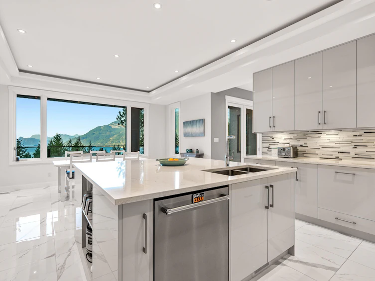 1028 Goat Ridge Drive, Squamish, BC, V8B 1J2 - 9