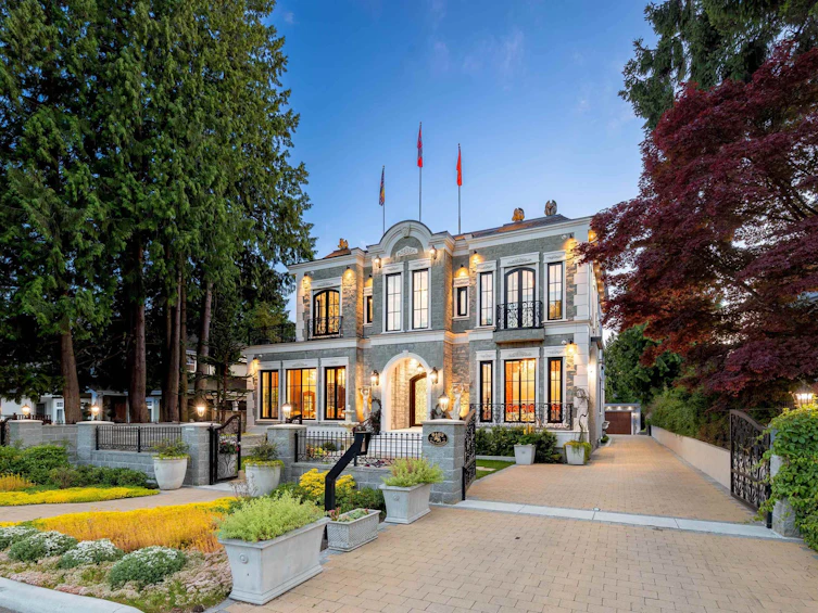 8483 Wiltshire Street, Vancouver, BC, V6P 5H6