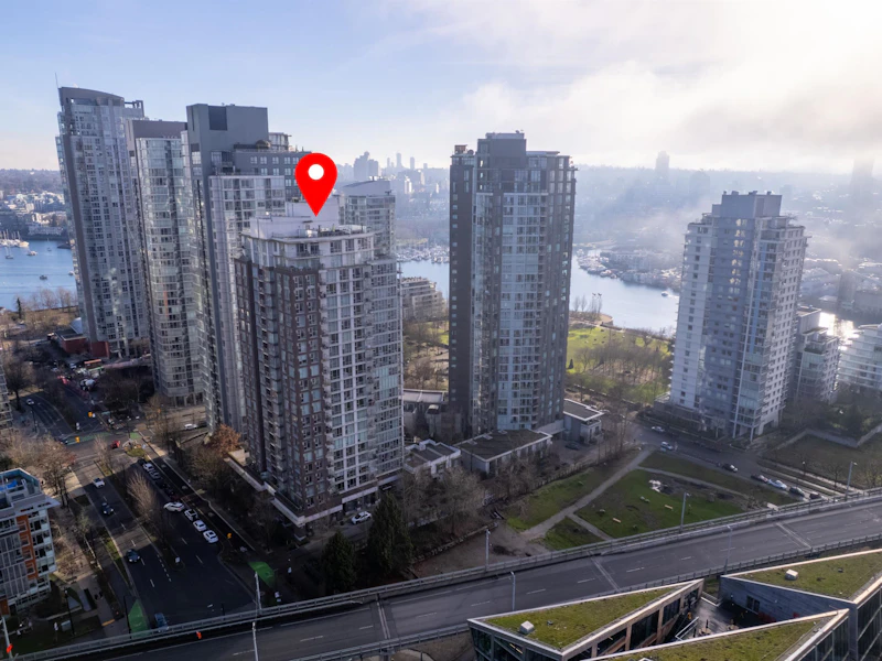 705 - 550 Pacific Street, Vancouver BC V6Z 3G2