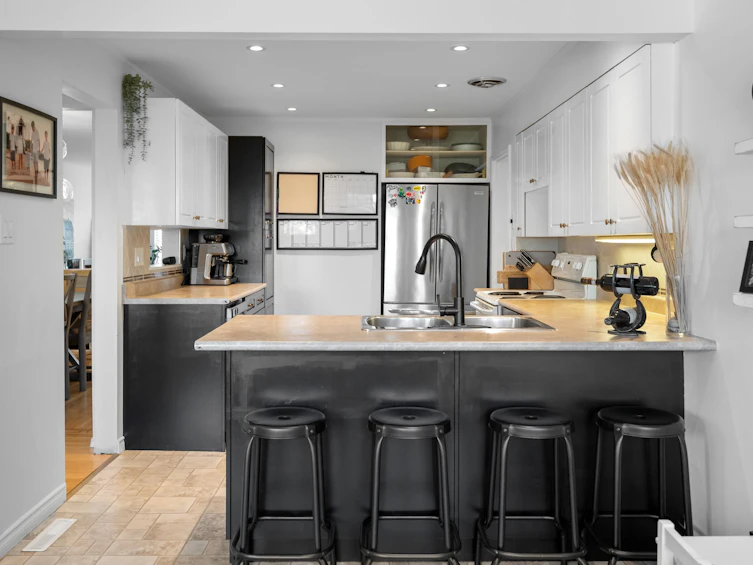 6529 Dawson Street, Vancouver, BC, V5S 2W2 - 11